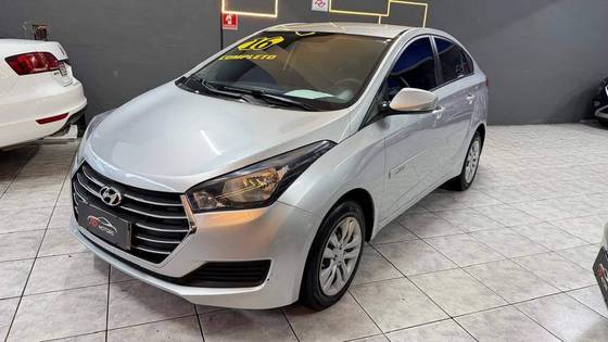 HYUNDAI HB20S 1.6 COMFORT PLUS 16V FLEX 4P MANUAL HYUNDAI HB20S 1.6 COMFORT PLUS 16V FLEX 4P MANUAL